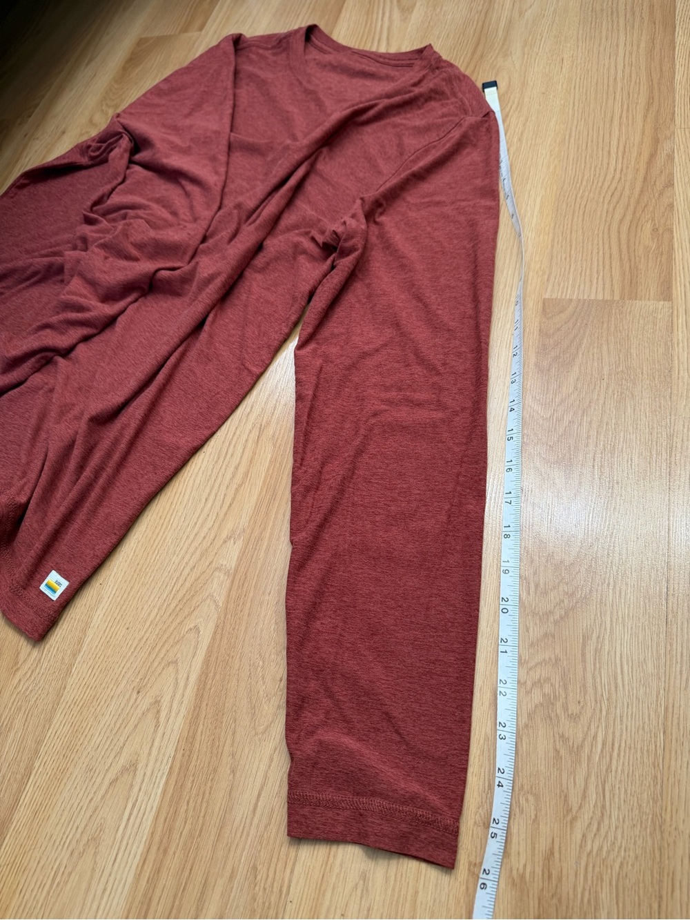 Vuori Strato Long Sleeve Tee size Large - Picture 7 of 7